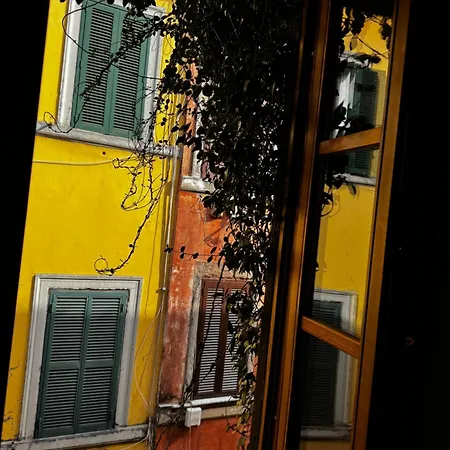 Trastevere Moro * Roma